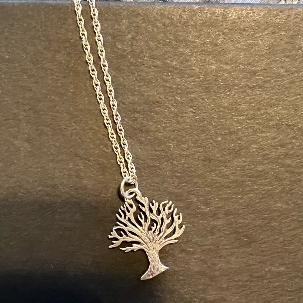 Tree necklace